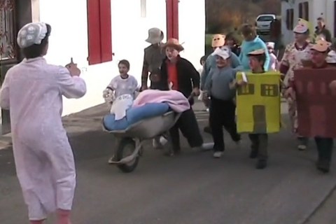 Mardi-Gras des enfants à Bonloc (2008)