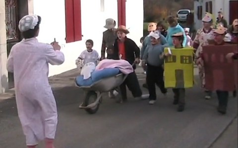 Mardi-Gras des enfants à Bonloc (2008)