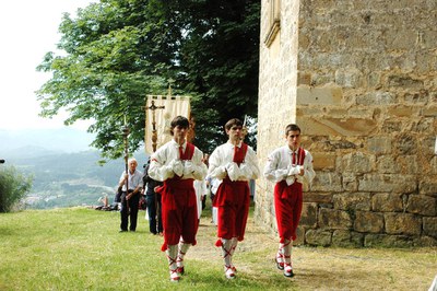 Danse de l'épée de Zumarraga - Antio (2012 - Oier Araolaza / dantzan.com - CC-BY-SA)