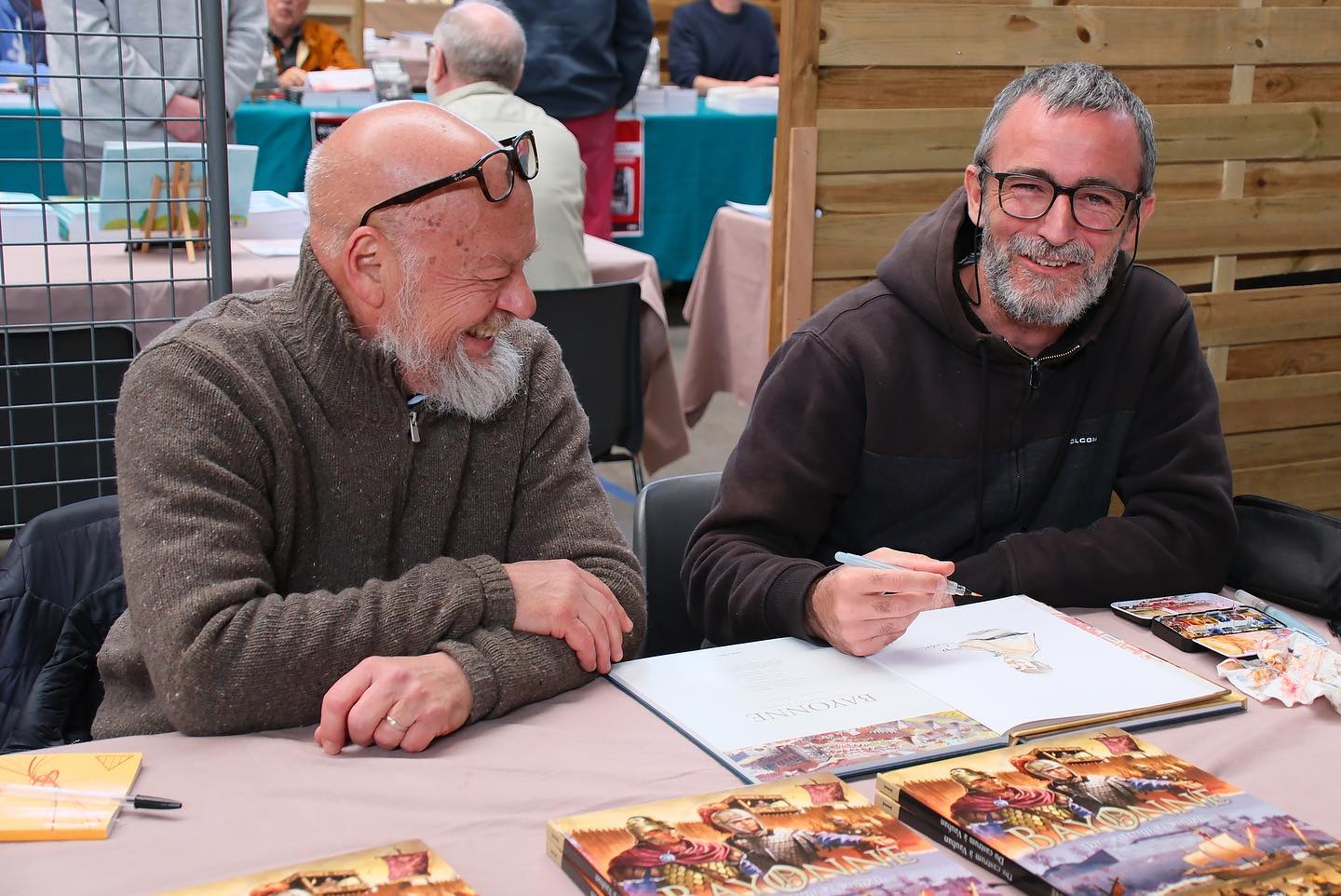 L'éditeur Jean-Claude Bartoll  et le dessinateur Garluk Aguirre