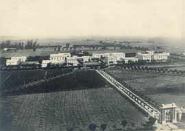 L'Euskal Echea de Lavallol, 1ère moitié du XXème siècle, collection musée basque et de l'histoire de Bayonne L'Euskal Echea de Lavallol, 1ère moitié du XXème siècle, collection musée basque et de l'histoire de Bayonne