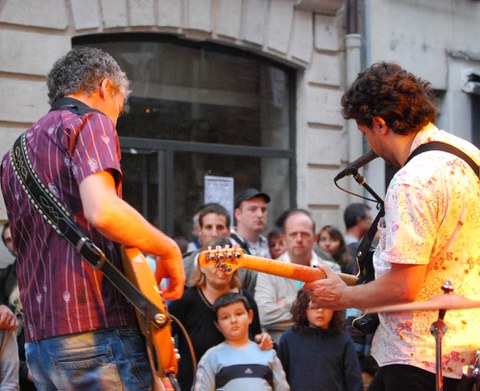 Un répertoire des groupes de musiques actuelles de Bayonne Un répertoire des groupes de musiques actuelles de Bayonne