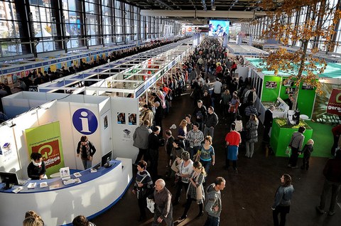 L'ICB et les éditeurs du Pays Basque nord au Salon de Durango