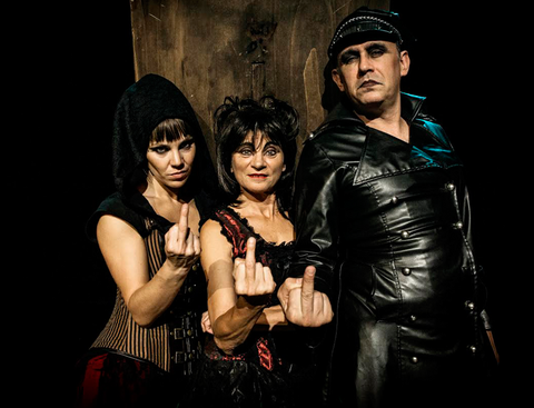 La compagnie Atx Teatroa présente "Fakiu" en Iparralde La compagnie Atx Teatroa présente "Fakiu" en Iparralde
