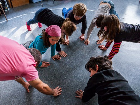 Un dispositif de labellisation des opérateurs culturels oeuvrant en matière d’EAC auprès du public scolaire Un dispositif de labellisation des opérateurs culturels oeuvrant en matière d’EAC auprès du public scolaire