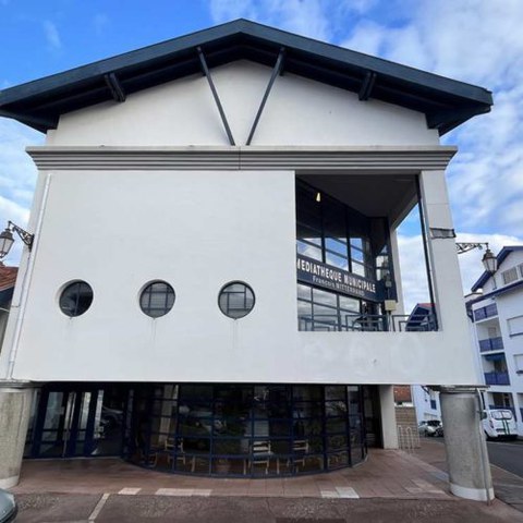 Médiathèque d'Hendaye