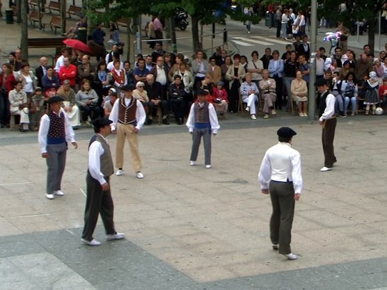 Azkaindarrak (saut intitulé "les habitants d'Ascain")