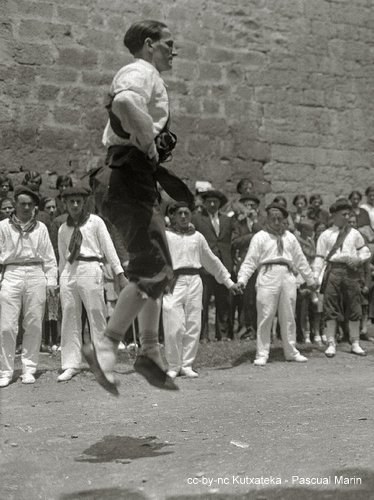 Des maîtres de danse de la Renaissance à Iztueta