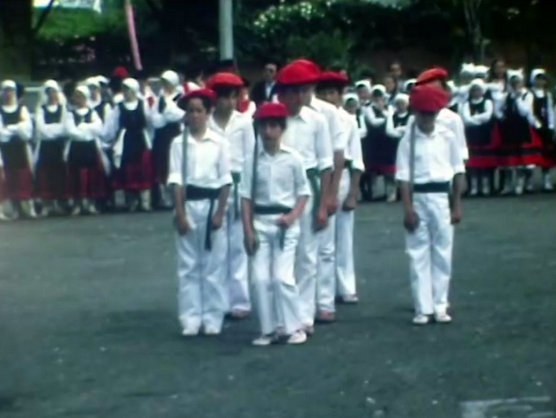 Dantzari-dantza : Fête basque de Sopelana (1977) 